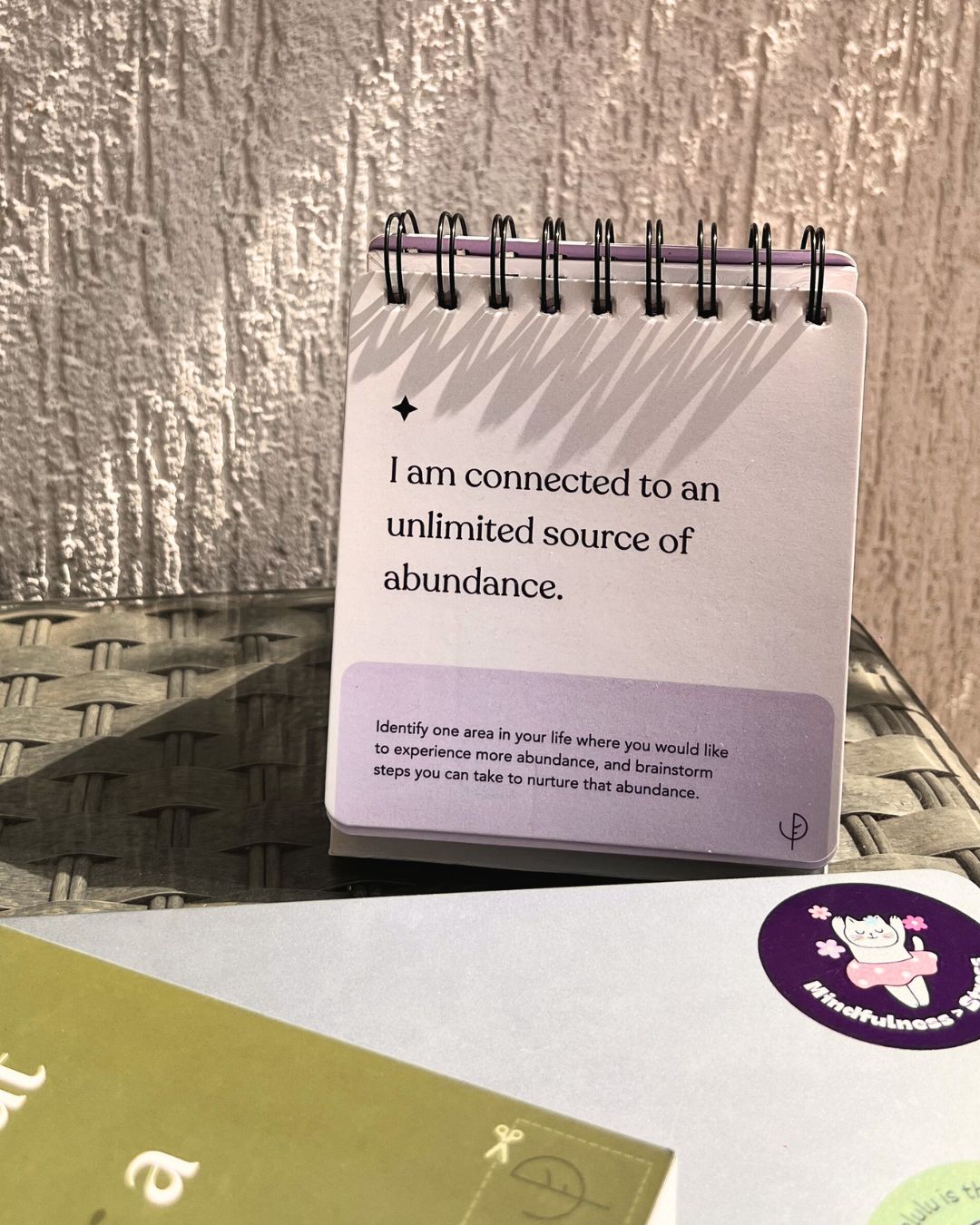 Calm Reflections: Daily Affirmations Calendar